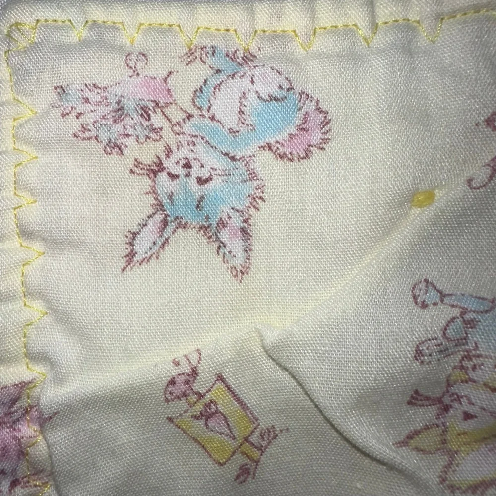 EUC Vintage Baby Blanket Quilt with Bunny Print in Pale Yellow Gender Neutral